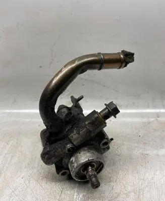 Mazda 323 Power steering pump 000332600 23043134