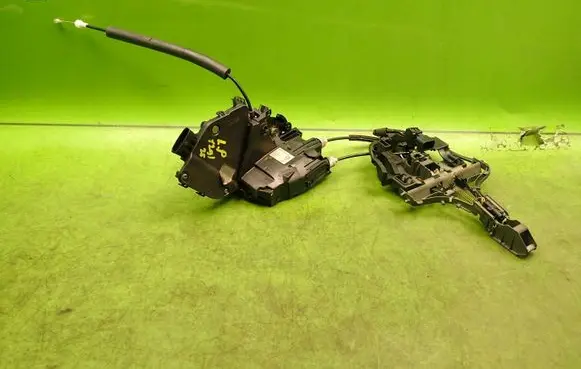 Jaguar XJ X351 Front door lock EW93203A29CG