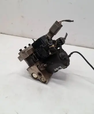 Subaru Impreza I ABS Pump 26731AA200 3671713 26731AA