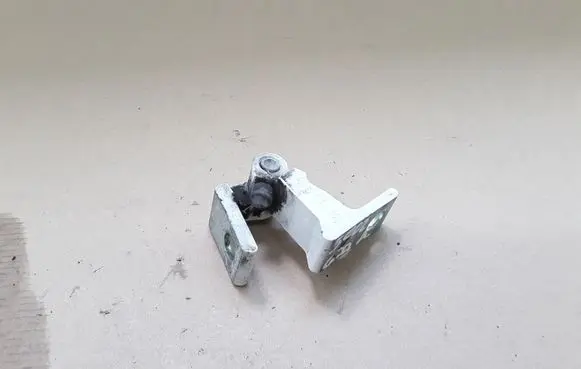 Skoda Superb B6 (3T) Rear door lower hinge 8K0831402A