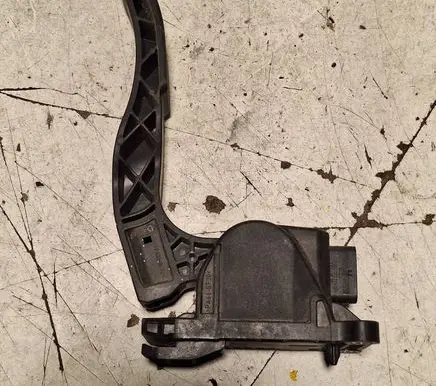 Mercedes-Benz Sprinter W906 Accelerator throttle pedal 0280755023 A4473000100 0523A000
