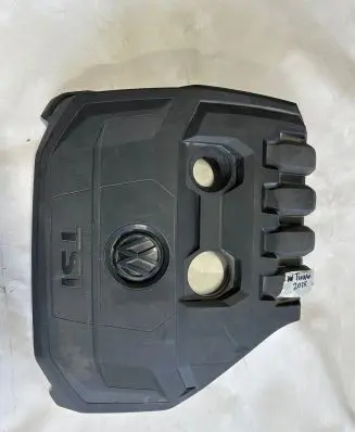 Volkswagen Tiguan Engine cover (trim) 05E103925K