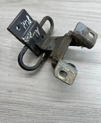 Rear door hinge set