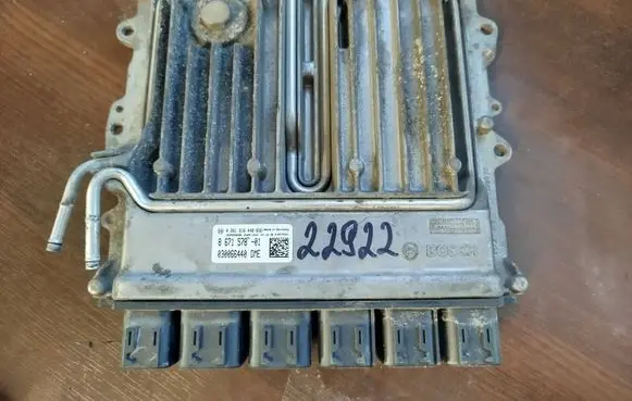 BMW 7 G11 G12 Engine control unit/module 8671578 0261s16448