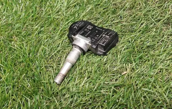 Nissan Altima Tire pressure sensor 407003JA0B