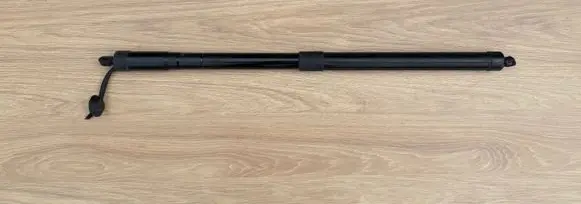 Volvo V60 Tailgate strut 32296298