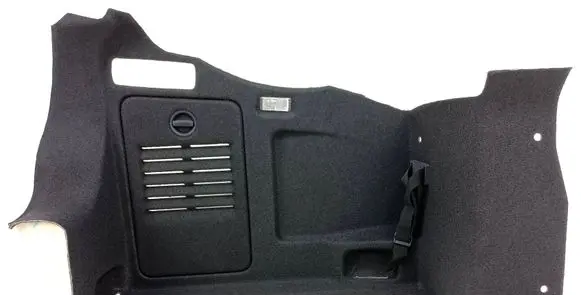 Trunk/boot side trim panel