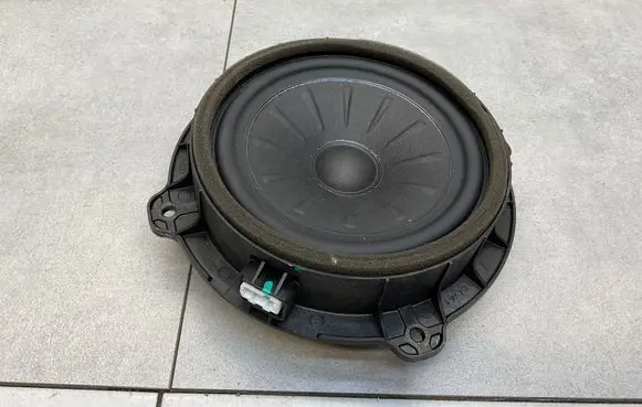 Hyundai Tucson TL Front door speaker 96330D3000