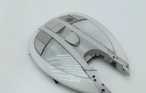Mercedes-Benz E W211 Front seat light A2118205601 2JM008256 A2118250032
