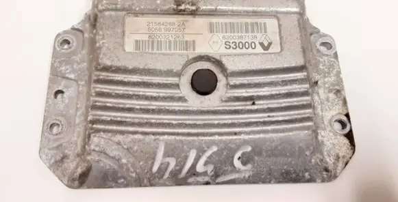 Renault Scenic II - Grand scenic II Engine control unit/module 5056997057 215842882A 5514