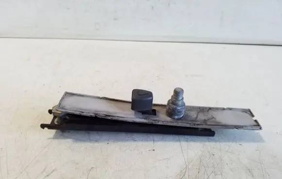Iveco Daily 5th gen Seat belt adjustment rail 00039320