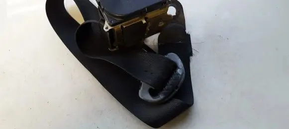 Opel Astra F Front seatbelt 90286922 060795