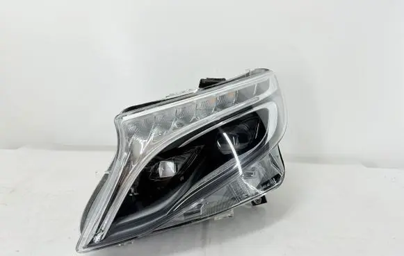 Mercedes-Benz V Class W447 Headlight/headlamp A4479064600 00066623 1EX01128441
