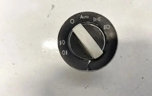 Volkswagen Touareg I Light switch 7l6941431a 2183