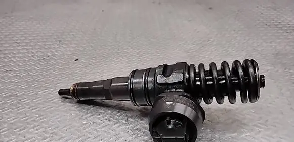 Ford Galaxy Fuel injector 038130073AK