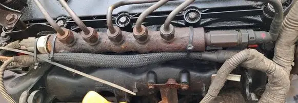 Fuel main line pipe