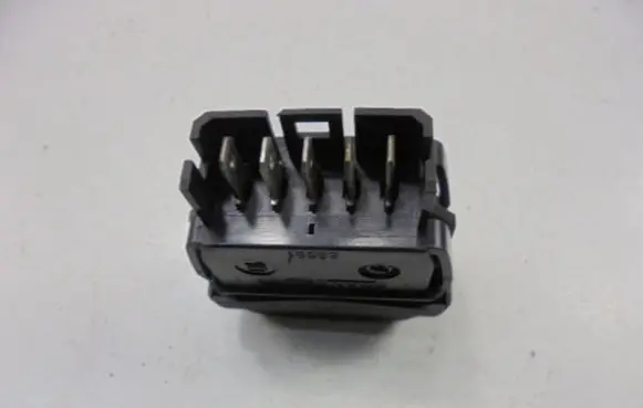 Citroen Xsara Picasso Electric window control switch 22681
