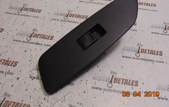 Toyota Auris 150 Electric window control switch 7423202560