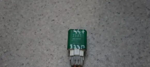Mazda 323 F Other relay 056800-2120 Z5A1
