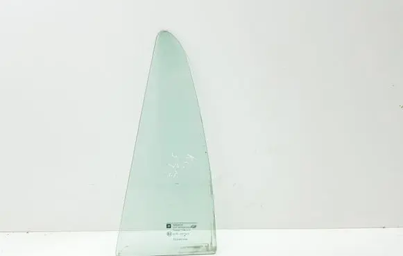 Opel Astra G Rear vent window glass E243R007022