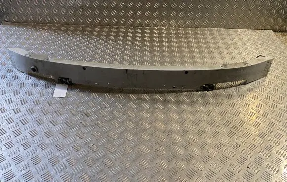 Volvo XC90 Front bumper cross member 316072230