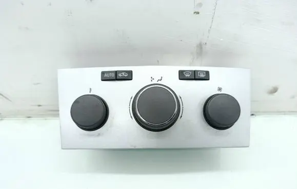 Opel Zafira B Climate control unit 13274229