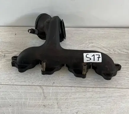 Opel Corsa D Exhaust manifold 53031019583