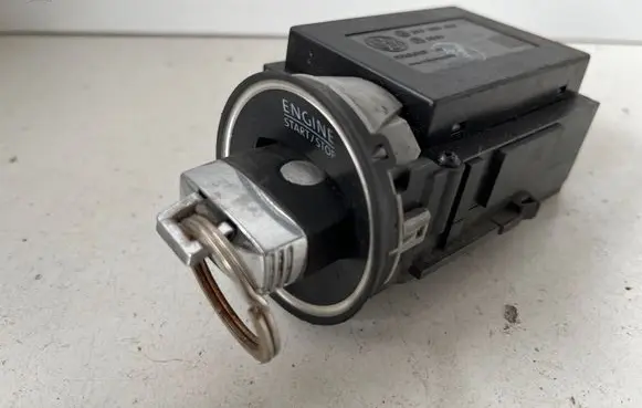 Volkswagen PASSAT B6 Ignition lock contact 3C0905843 11601200310887 33303301