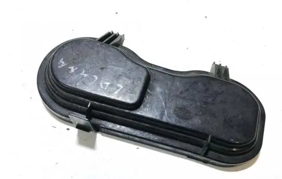 Renault Laguna I Headlight/headlamp dust cover 141672