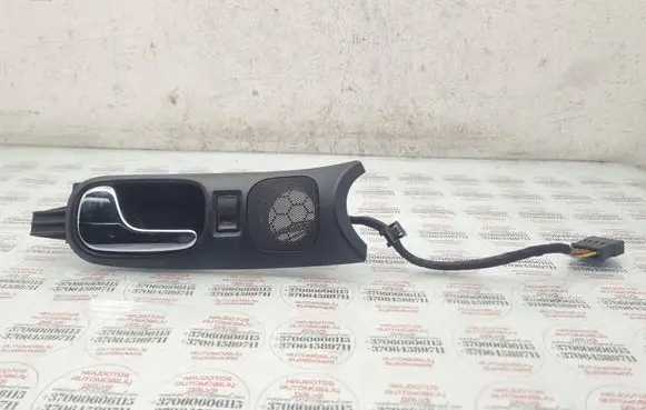 Audi A4 S4 B5 8D Front door interior handle 8D1837019
