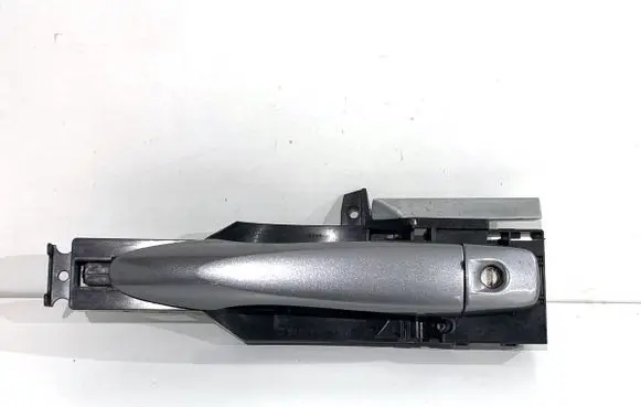 Nissan Qashqai Front door exterior handle 