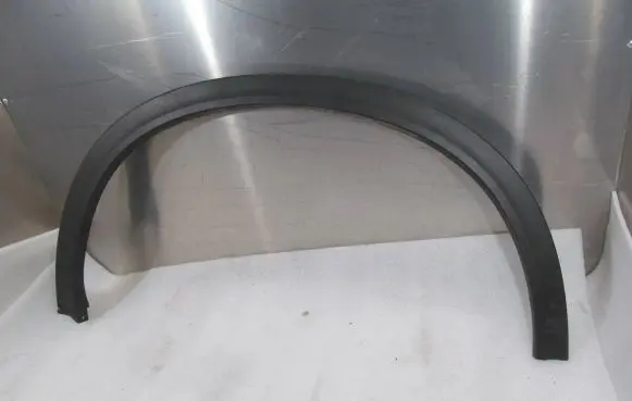 Suzuki Vitara (LY) Rear arch trim 7726154P0