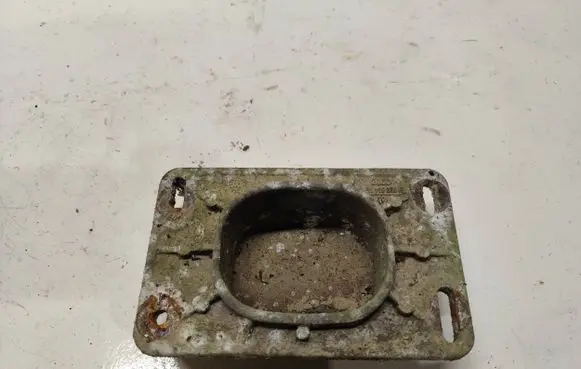 Audi A4 S4 B6 8E 8H Engine mounting bracket 8E0199335k