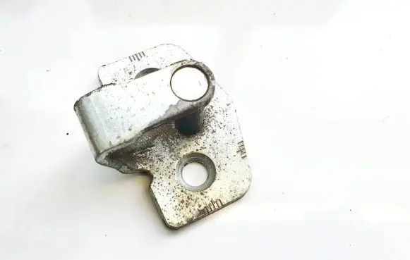 Opel Astra H Front door lock loop/hook striker 