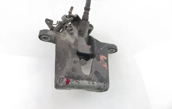 Ford Mondeo Mk III Rear brake caliper