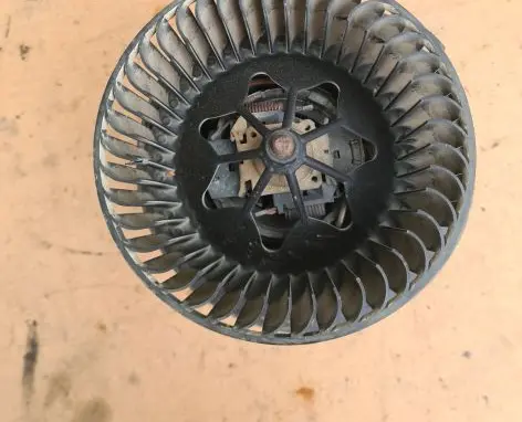 Volkswagen PASSAT B6 Heater fan/blower 3C0907521 3C0907521B