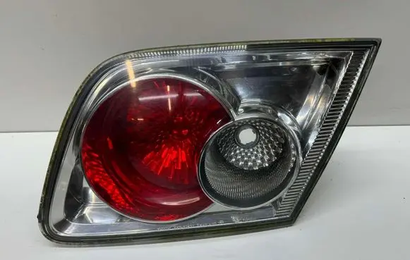 Tailgate rear/tail lights