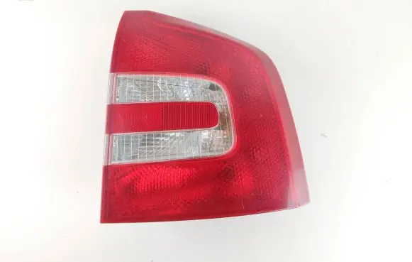 Skoda Octavia Mk2 (1Z) Rear/tail lights 1Z9945096