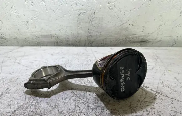 Dodge Durango Piston with connecting rod