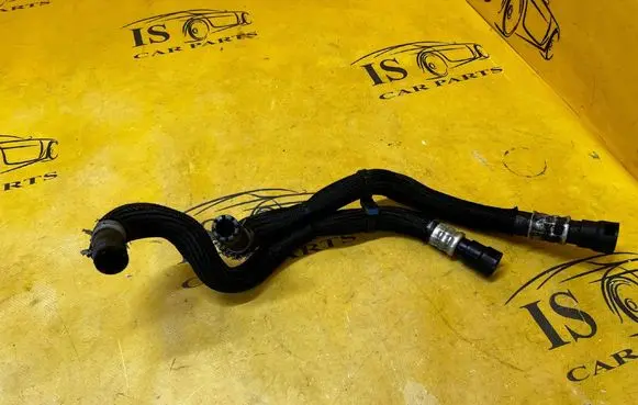 Ford Explorer VI Engine coolant pipe/hose 