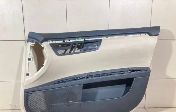 Mercedes-Benz S W221 Front door card panel trim