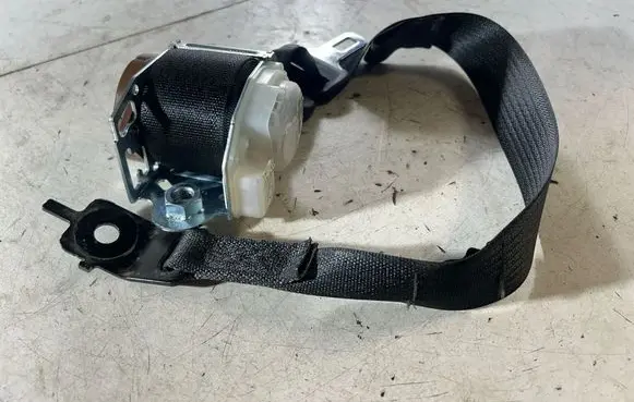 Jeep Grand Cherokee Rear seatbelt 5ME41DX9AB P5ME41DX9AB 2455428