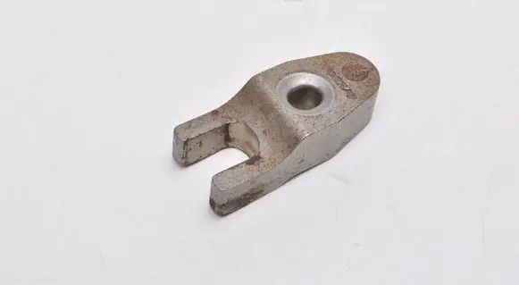 Volvo S90, V90 Fuel Injector clamp holder 