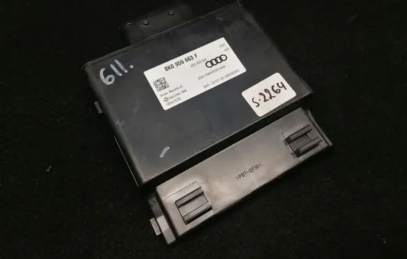 Audi A8 S8 D4 4H Voltage converter/converter module 8K0959663F