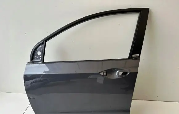 Hyundai i10 Front door