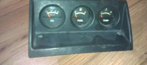 Isuzu Trooper Speedometer (instrument cluster) 8943877700