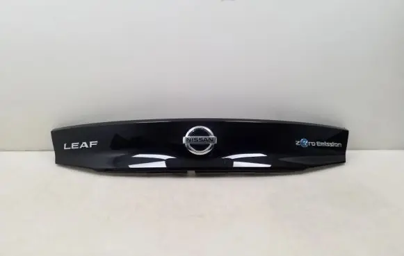 Nissan Leaf II (ZE1) Tailgate trim 908105SH0A