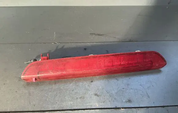 Skoda Octavia Mk1 (1U) Third/center stoplight 1U9945097B