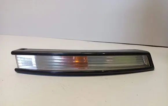 Volkswagen PASSAT B6 Front indicator light 3C0953042L