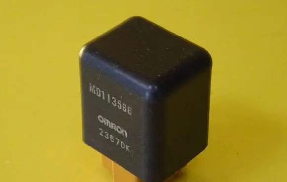 Mitsubishi Pajero Other relay MD113566